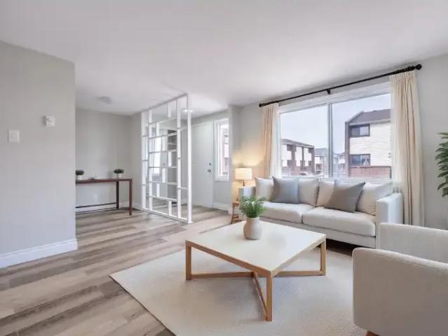 For Rent 2 Bedroom Townhouse Kitchener ON DS104142038