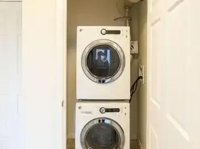 For Rent 2 Bedroom Townhouse Kitchener ON DS105526243
