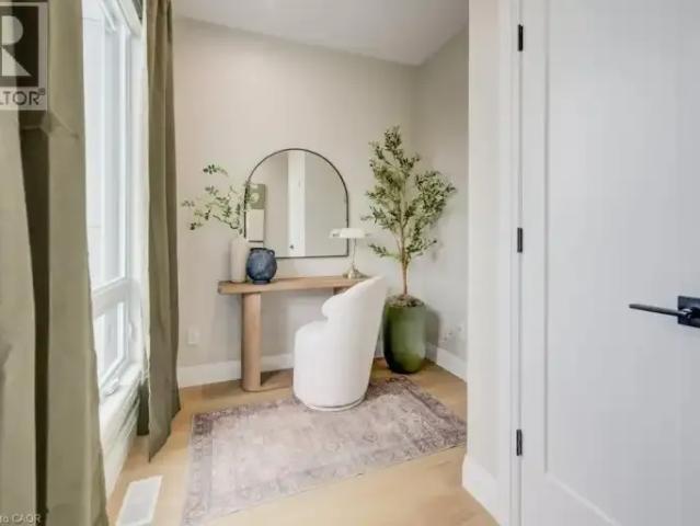 For Rent 2 Bedroom Townhouse Kitchener ON DS105602219