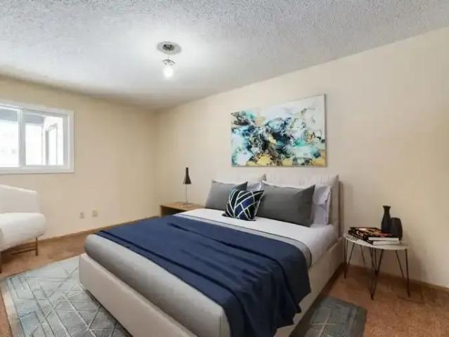 For Rent 2 Bedroom Townhouse Regina SK DS105008457