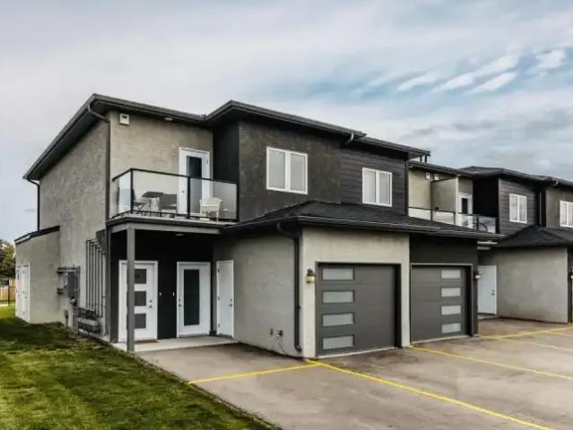 For Rent 2 Bedroom Townhouse Ste Anne MB DS104972043