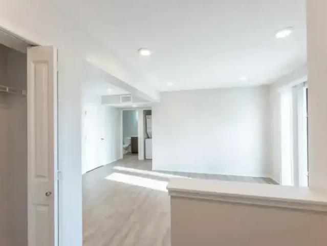 For Rent 2 Bedroom Townhouse Strathmore AB DS104710814