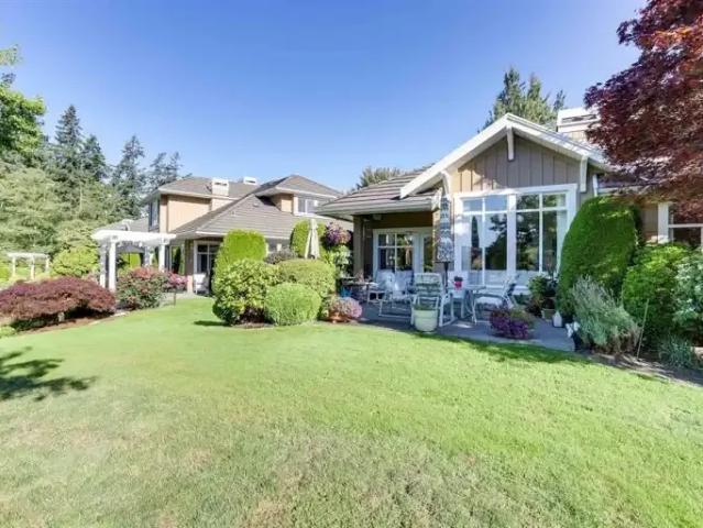 For Rent 2 Bedroom Townhouse Surrey BC DS104506970