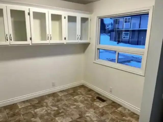 For Rent 2 Bedroom Townhouse Swan Hills AB DS105485964