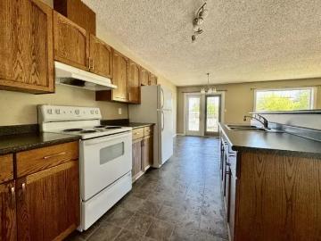 For Rent 2 Bedroom Townhouse Vegreville AB DS101877090