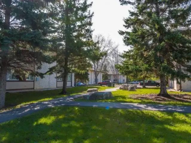 For Rent 2 Bedroom Townhouse Winnipeg MB DS105134936