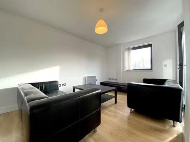 Unique 2 bedroom terraced house for rent in Waterquarter, Card.
