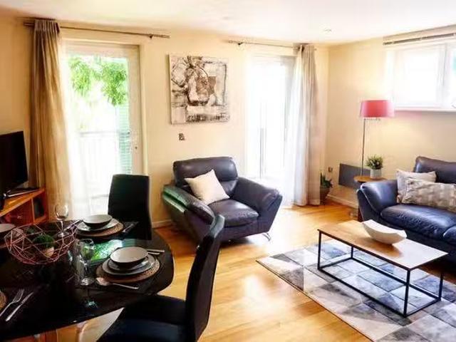 Charming 2 BR Cambridge