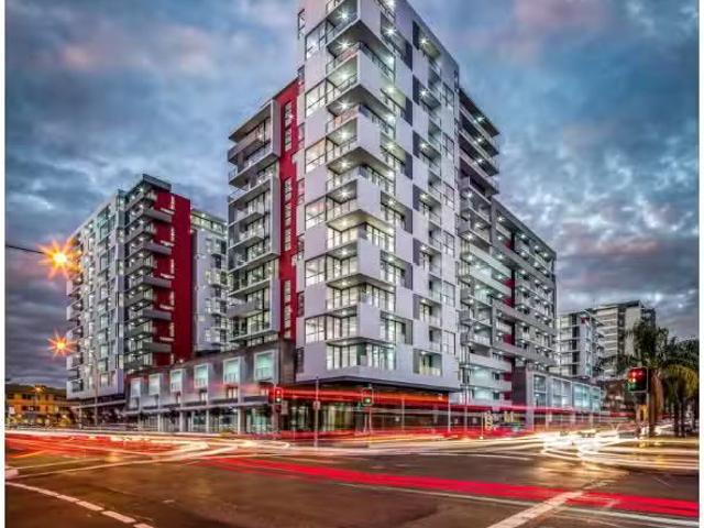 Deal! 2 BR D201/16 Burelli Street, Wollongong Apartment for re.