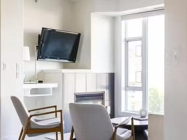Cheap 2 BR Sunset Drive