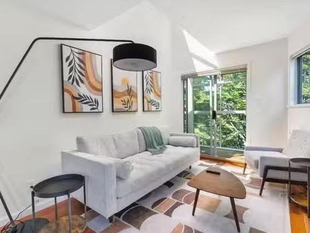 Rental! 2 BR West 11th Avenue