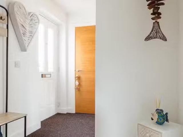 Charming 2 BR Windmill Court