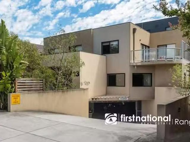 Unique 2 BR 14/13 Logie Street, Oakleigh, VIC 3166