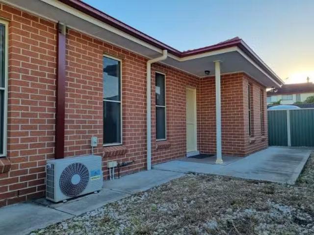 Nice 2 BR 14A Kendall Street, FAIRFIELD WEST House for rent L.