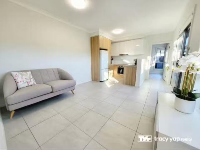 For Rent! 2 BR 14B Sturdee Street, North Ryde House for rent.