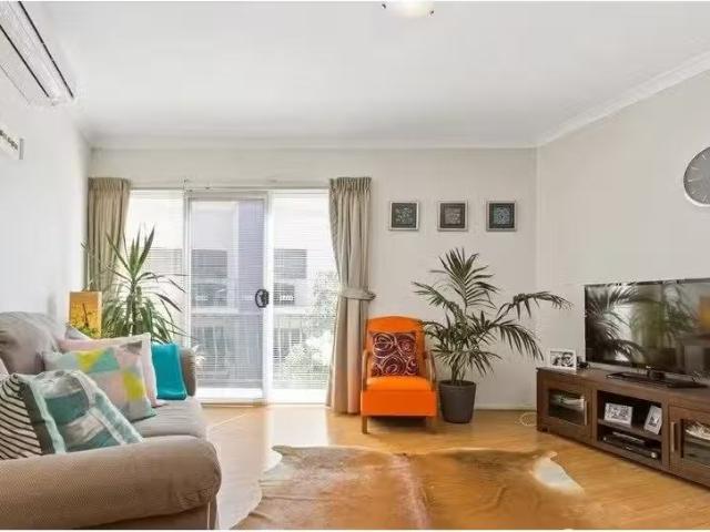 Rental! 2 BR 15/29 Eastbrook Terrace, EAST PERTH Apartment for.