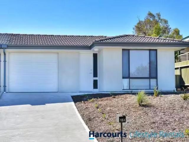 Charming 2 BR 15a Slade Crescent, HALLETT COVE, SA 5158 Hous.