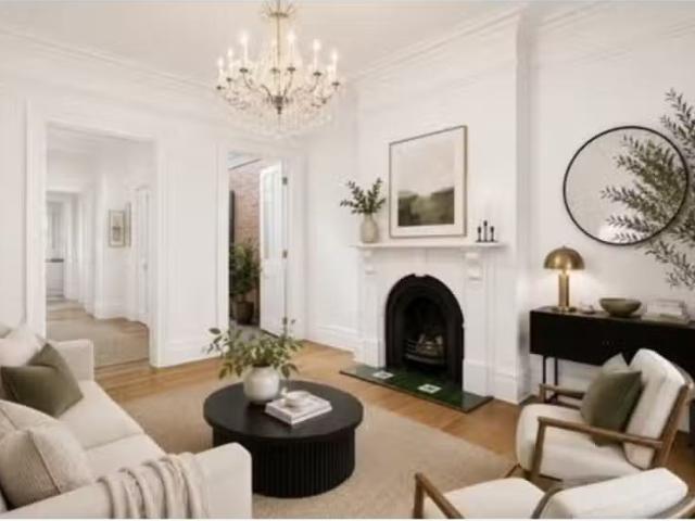 Just in! 2 BR 17 Josephson Street, Paddington Townhouse for re.