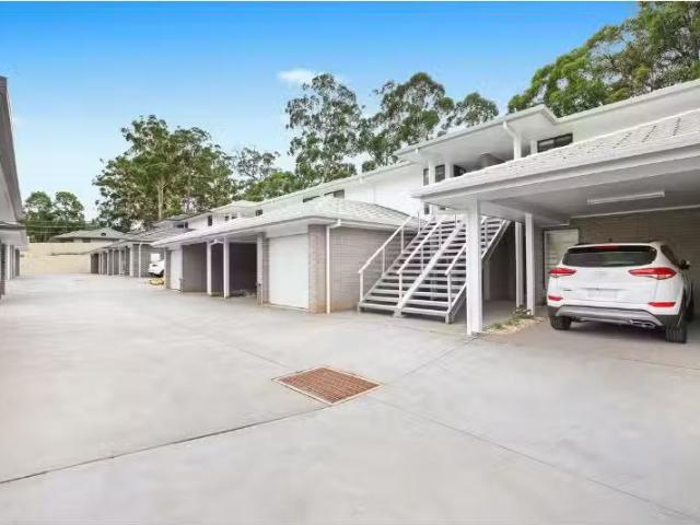 For Rent! 2 BR 18/4 Toorak Court, Port Macquarie Apartment for.