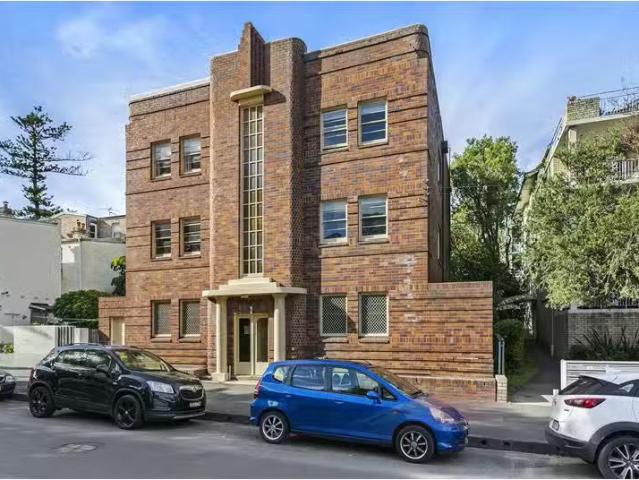 New 2 BR 1/8 Ashburner Street, Manly Apartment for rent Liste.