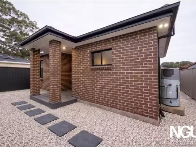 Cozy 2 BR 113A Hoyle Drive, Dean Park House for rent Listed b.