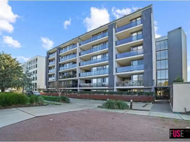 Deal! 2 BR 11/111 Canberra Avenue, GRIFFITH Apartment for rent.