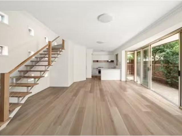 Cozy 2 BR 1/130 Wardell Road, Marrickville Apartment for rent.