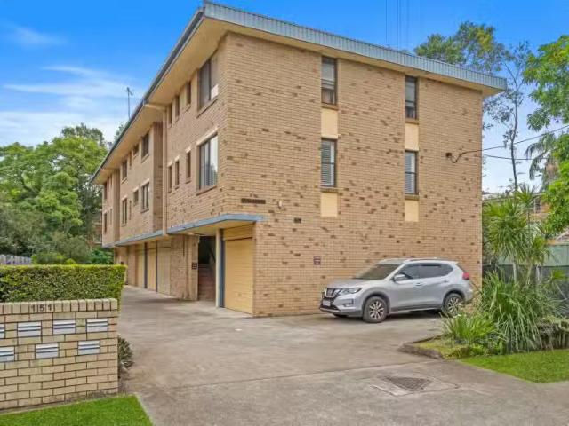 Charming 2 BR 1/151 Central Avenue, INDOOROOPILLY, QLD 4068.
