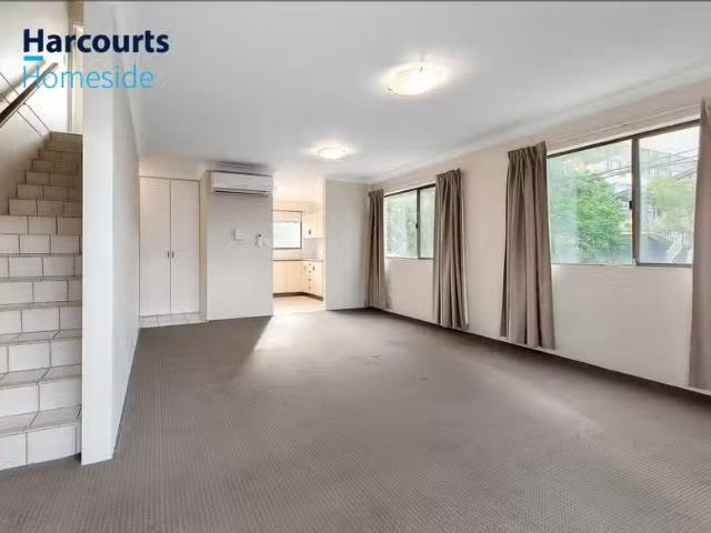 Rental! 2 BR 1/18 Ellis Street, KANGAROO POINT, QLD 4169 Uni.
