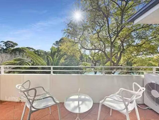 For Rent! 2 BR 12/20 Hampden Road, Artarmon, NSW 2064