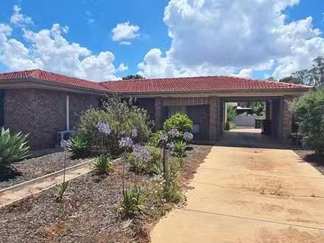 Charming 2 BR 12 Tolarno Street, Renmark, SA 5341
