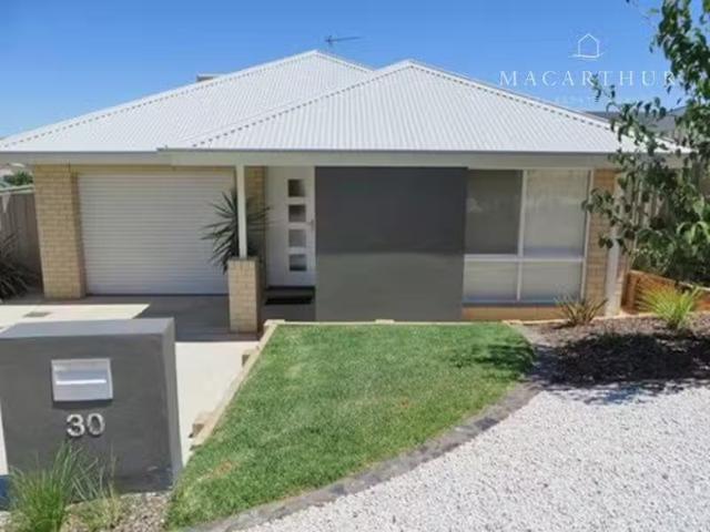 For Rent! 2 BR 1/30 Osterley Street, Bourkelands Apartment for.