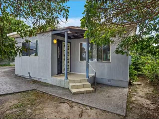 Nice 2 BR 1/32 Towradgi Rd, Towradgi Apartment for rent Liste.