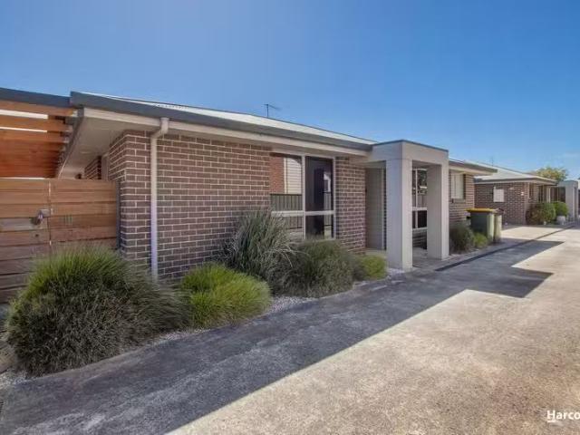 Cheap 2 BR 1/3 Halstead Street, MONTELLO, TAS 7320 Unit for.