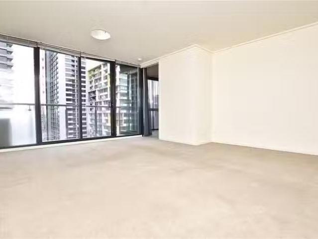 Nice 2 BR 2406/668 Bourke Street, Melbourne, VIC 3000