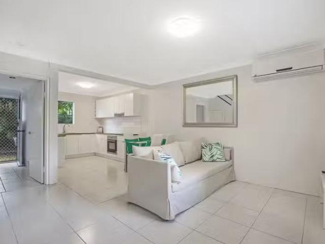 Just in! 2 BR 25/52 56 Island Street, CLEVELAND, QLD 4163 To.