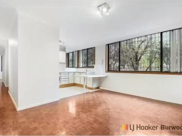For Rent! 2 BR 2/55 Gipps Street, DRUMMOYNE Apartment for rent.