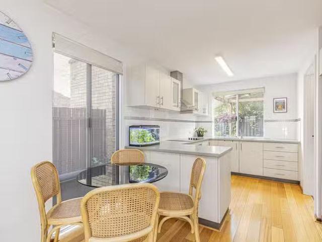 Deal! 2 BR 2/8 Leonora Street, Como, WA 6152