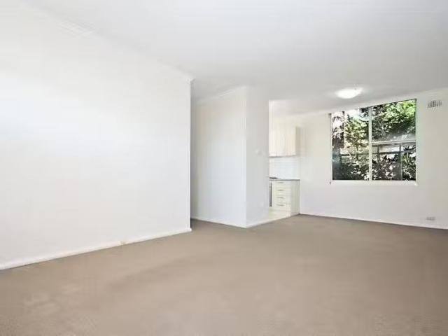 Just in! 2 BR 2/9 Vernon Street, Cammeray, NSW 2062