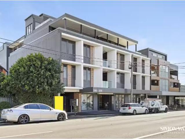 Deal! 2 BR 203/108 Brunker Road, Adamstown Apartment for rent.