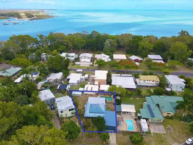 Cheap 2 BR 20 Lorikeet Avenue, Toogoom, QLD 4655