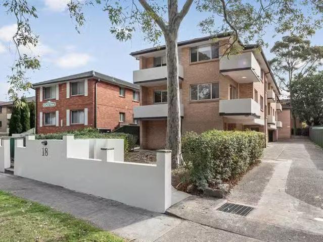 Charming 2 BR 2/18 Bellevue Street, North Parramatta, NSW 2151