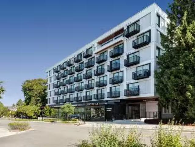 Cheap 2 BR 21St St E Street, North Vancouver, BC, V7L 0J2 le.