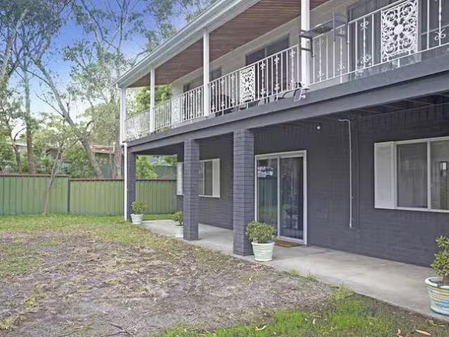 Rental! 2 BR 2/20 Yamba Street, Hawks Nest, NSW 2324