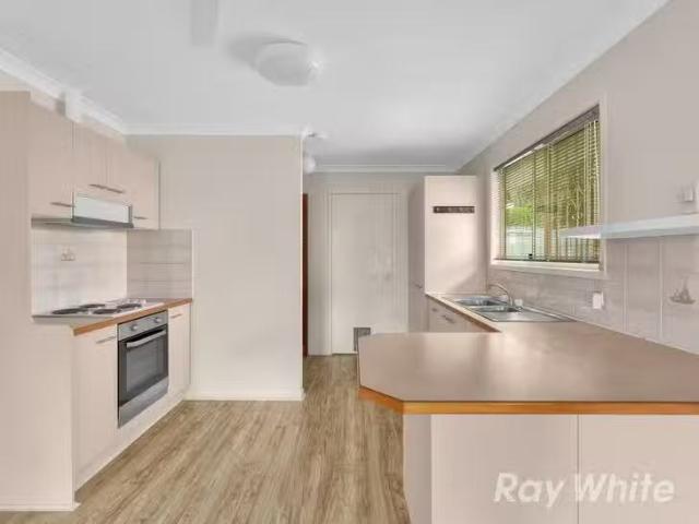 Rental! 2 BR 2/20 Foster Street, Newmarket, QLD 4051