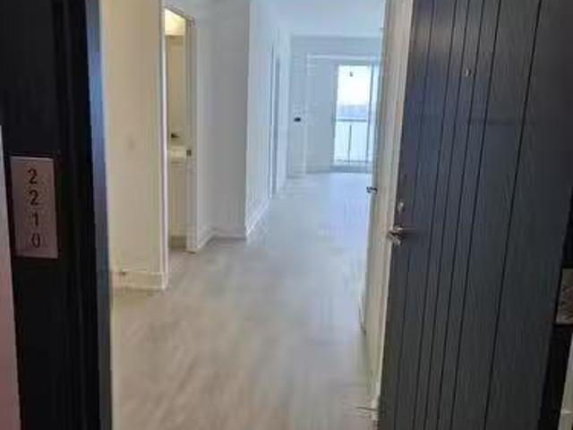 Cozy 2 BR 2210 2545 Simcoe Street N, Oshawa, ON, L1L 0W3 l.