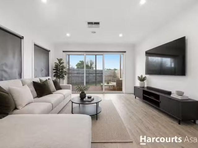 Deal! 2 BR 2/37 Arleon Crescent, Cranbourne, VIC 3977 Unit f.