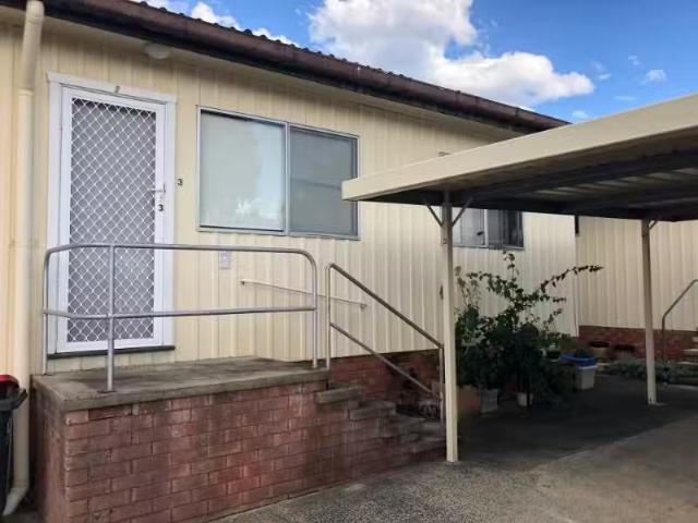 Nice 2 BR 3/5 Third Avenue, Toukley Apartment for rent Listed.
