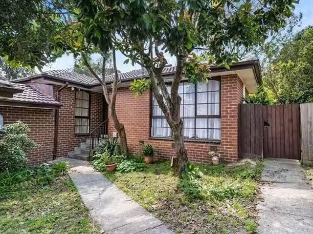 Just in! 2 BR 3/65 Talbot Road, Mount Waverley, VIC 3149