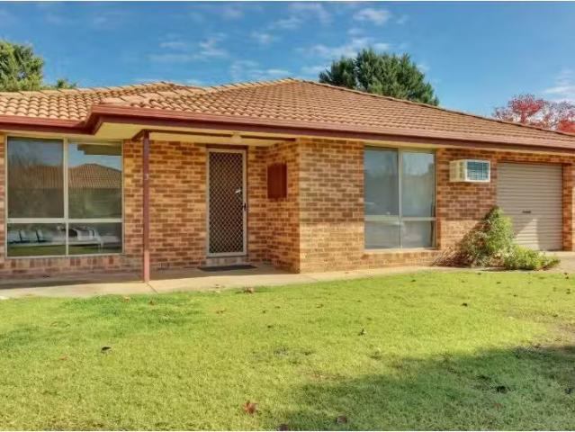For Rent! 2 BR 3/9 Travers Street, WAGGA WAGGA Apartment for r.